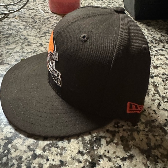 Cleveland Browns Fitted Hat - Picture 2 of 3